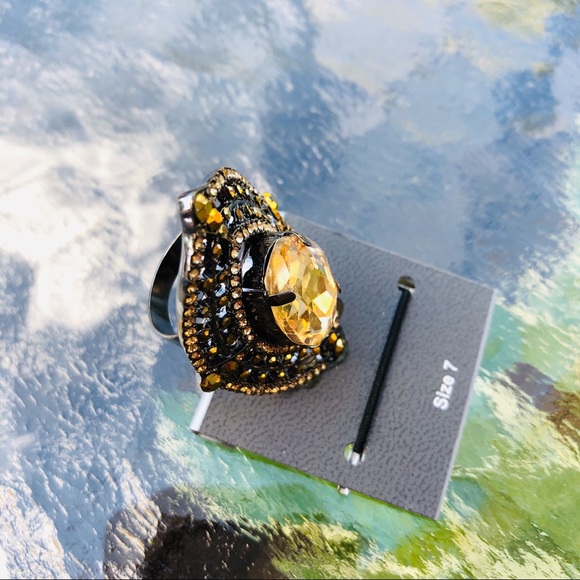 Yellow Stoned Statement Ring Size 7 - Picture 8 of 8